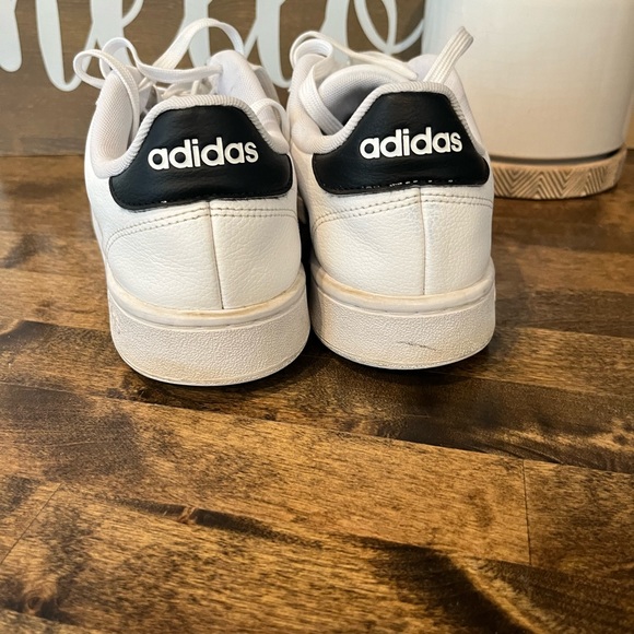 Men’s 10 1/2 Grand Court, Adidas - Picture 3 of 7